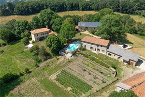 propriete à la vente -   46100  30 KM NE DE FIGEAC, surface 590 m2 vente propriete - UBI480141233
